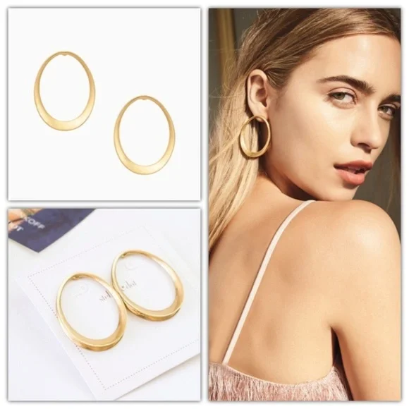 Stella & Dot | Modern Forward Facing Gold Georgia Hoops - Picture 9 of 10